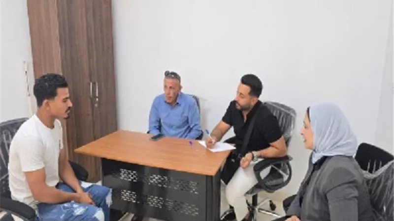 وزير العمل يعلن بدء اختبارات المتقدمين لوظائف زراعية بالأردن