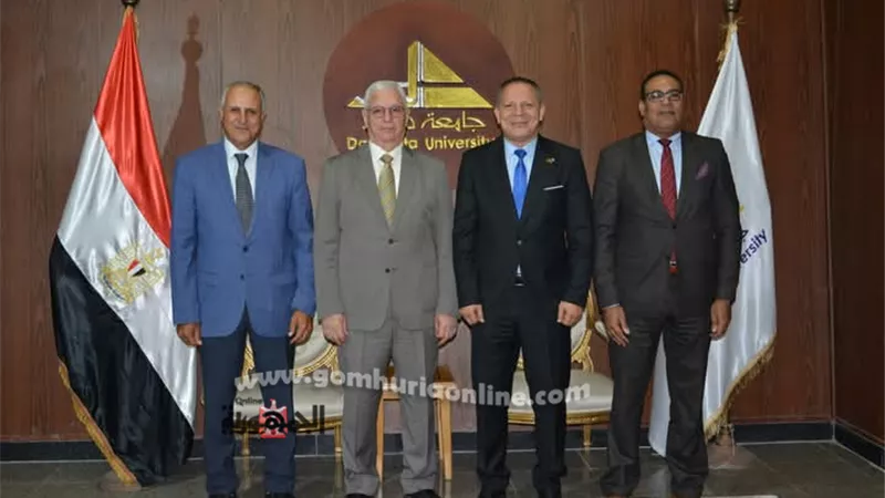 وزير التعليم العالي الأسبق يشارك بمناقشةرسالة دكتوراة بحقوق دمياط