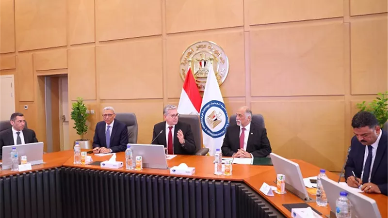 وزير البترول يؤكد اهتمام الوزارة بالاستثمار في العنصر البشري بالتعدين