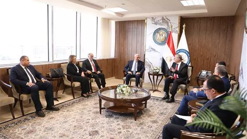 وزير البترول يستقبل وكيل أول مجلس النواب وقيادات برلمانية
