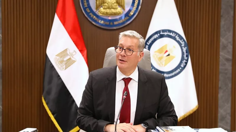 بدوي: تصنيع الفوسفات محليا بدلاً من تصديره خاما لتعظيم القيمة المضافة