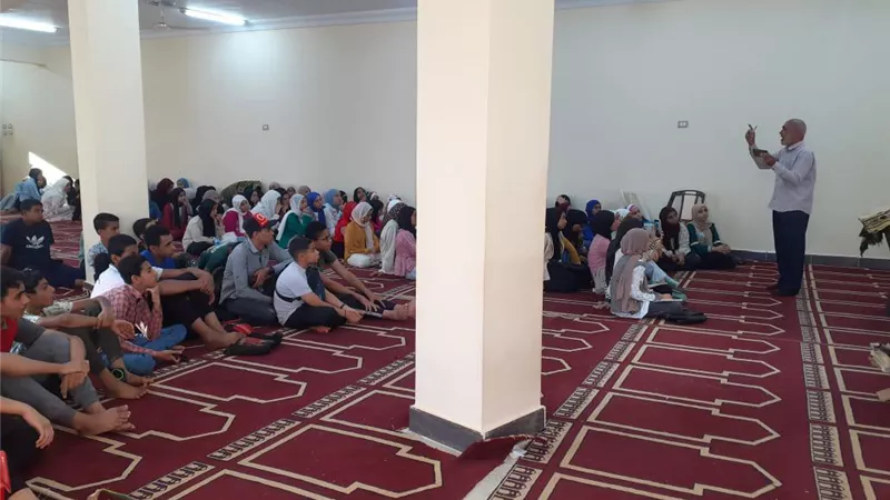 تعليم الوادي الجديد تعقد مراجعات نهائية لطلاب الثانوية بالمساجد