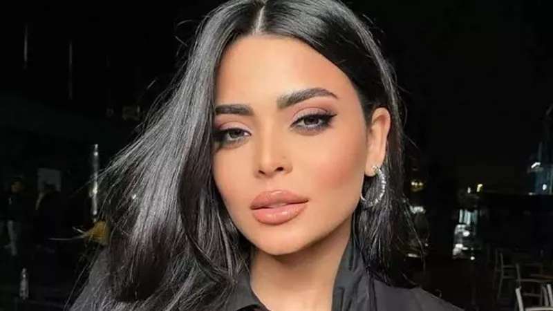 أسماء جلال تحتفل بيوم ميلادها .. فيديو