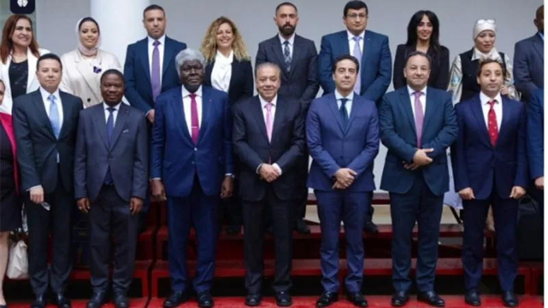 كوت ديفوار تشيد بمصر كنموذج إفريقي