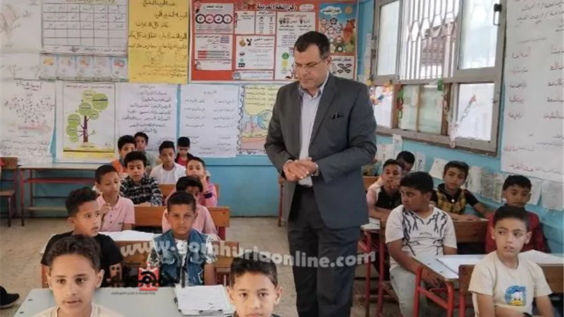 مدير تعليم دمياط يتفقد لجان إمتحانات النقل