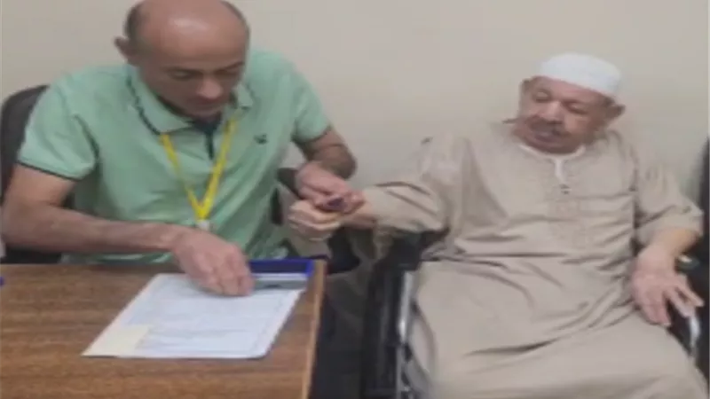 الجوازات والهجرة تواصل التيسير على كبار السن والمرضى
