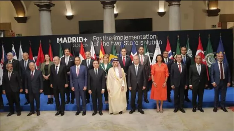 وزير الخارجية يؤكد أهمية استمرار النهج الداعم لحقوق الشعب الفلسطيني