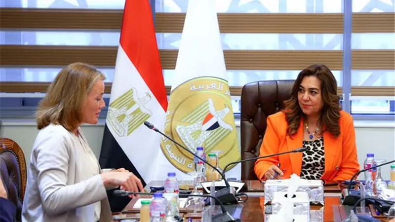 وزيرة التنمية المحلية تتابع مشروعات الصعيد مع البنك الدولي