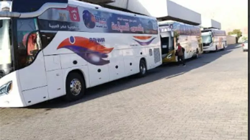 ميناء نويبع يواصل جهوده في تفويج حجاج البر