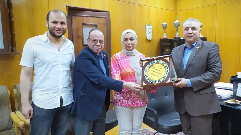 نقابة صيادلة بني سويف تهنئ القيادات الجديدة بالمحافظة