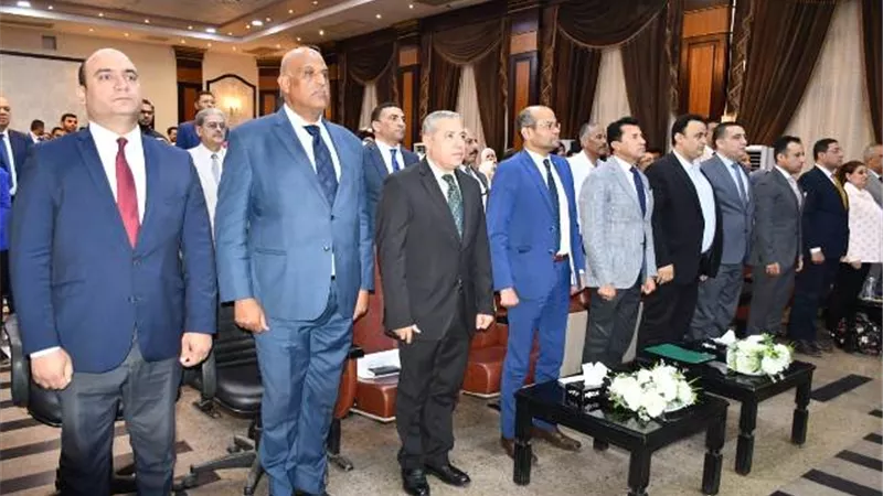 وزير الرياضة ورئيس البورصة يطلقان مبادرة 