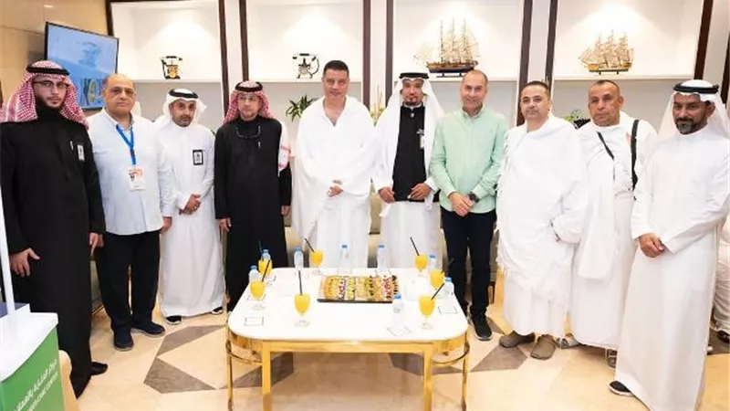 تفويج حجاج الجمعيات الأهلية بالمنيا للأراضي المقدسة