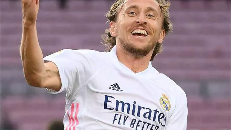 مودريتش يرفض عرضا بـ 100 مليون يورو من الدورى السعوى