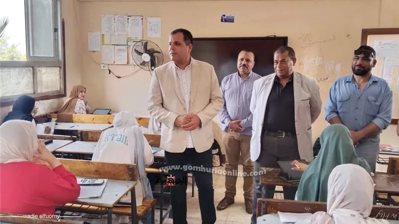 مدير تعليم دمياط يواصل جولاته بلجان إمتحانات النقل