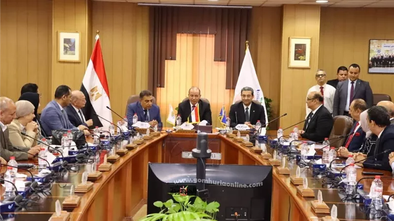 محافظة دمياط وجامعة المنصورة يوقعان بروتوكول
