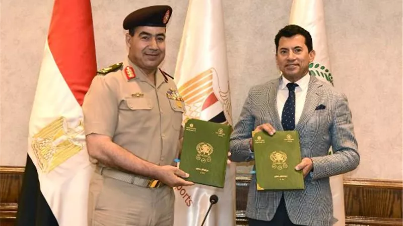 قيادة قوات الدفاع الشعبى والعسكرى توقع بروتوكول تعاون مع وزارة الشباب والرياضة