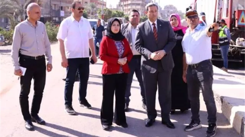 محافظ دمياط يتابع ميدانيا أعمال صيانة طريق 191 بالروضة