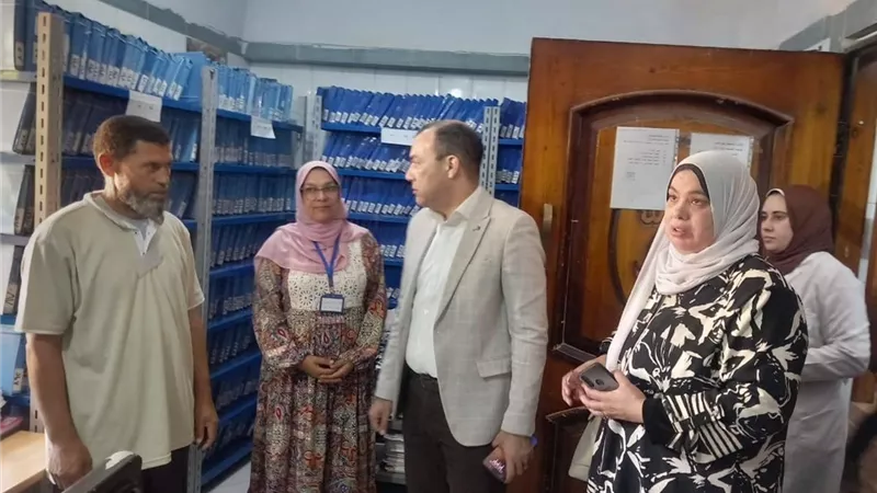 وكيل صحة البحيرة يتفقد العمل بصحة الأسرة بالجرادات بأبوحمص