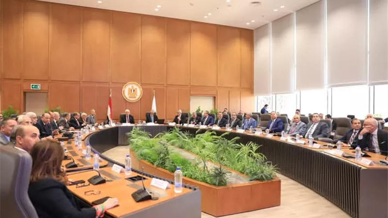 رئيس جامعة كفر الشيخ يشارك فى اجتماع مجلس الجامعات الأهلية