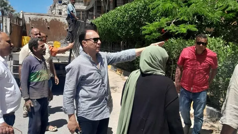 حملة مكبرة لإزالة التعديات على الطرق برأس البر