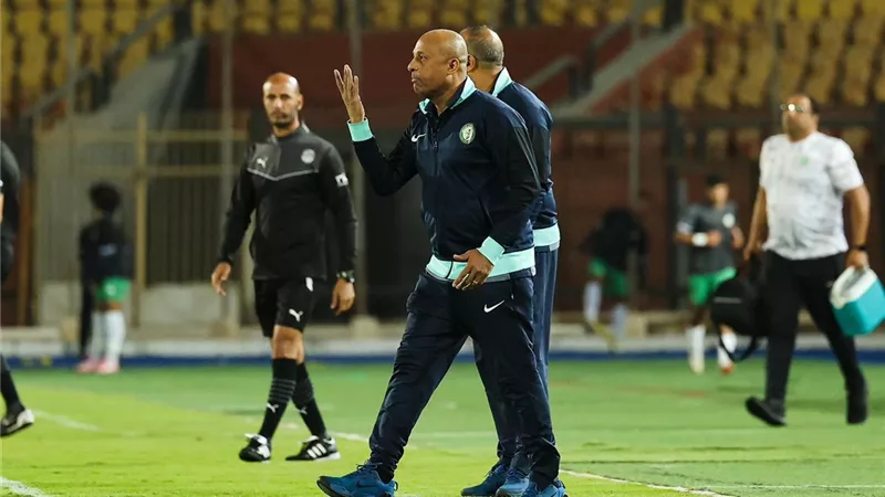 البنك الأهلي يحسم موقف طارق مصطفى النهائى من الرحيل لتدريب الزمالك