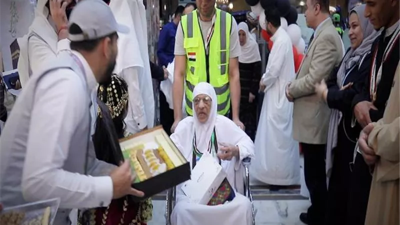 مواصلة تفويج حجاج بعثة القرعة من المدينة لمكة المكرمة (فيديو)