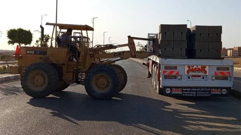 تعرف على أحدث مشروعات وتطوير الطرق ورفع الكفاءة فى مدينة بدر.. صور