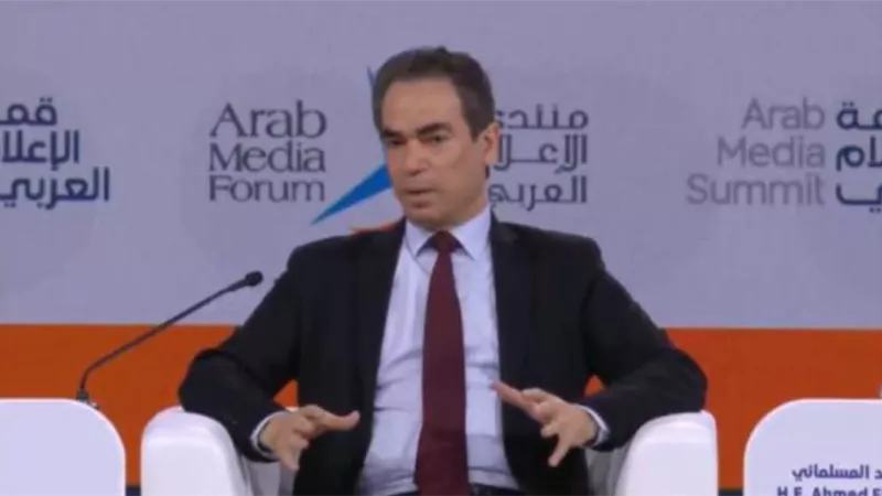 المسلماني في منتدي دبي: ثقافة الترند مصدر تهديد للأمن القومي