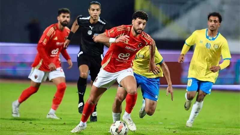 قبل مباراة حسم الدوري.. ماذا يفعل الأهلى مع صافرة أمين عمر؟