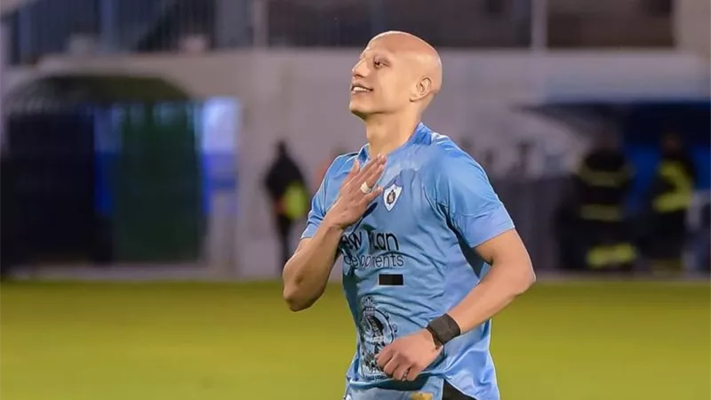 الأهلي يتراجع عن صفقة عمرو الجزار