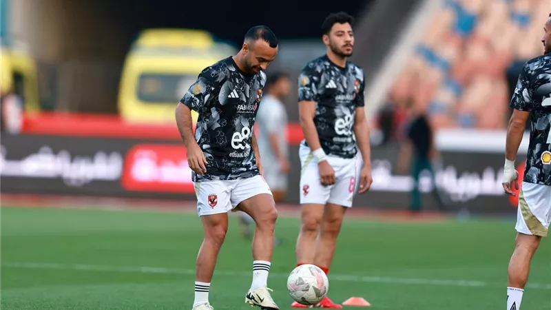 أفشة: درع الدوري هدية للجماهير الغالية التي تقف خلف الأهلي