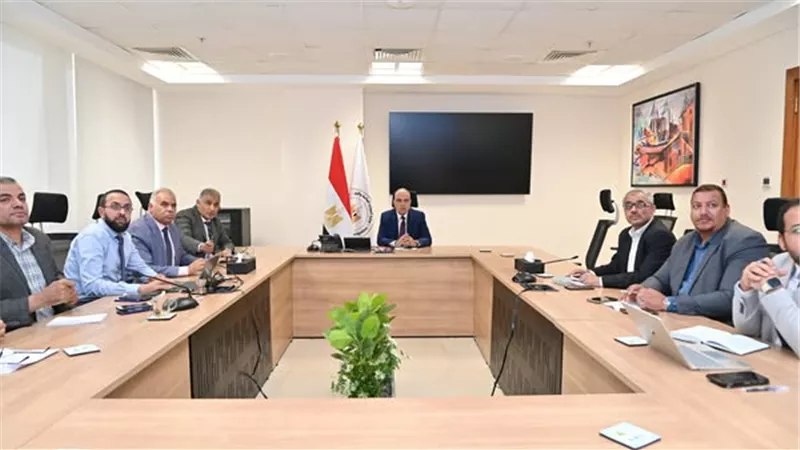 وزير الري يتابع حالة المنظومة المائية بمحافظتى الاسكندرية والبحيرة