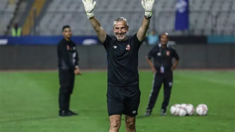 الأهلي يستقر على رحيل ميشيل يانكون قبل كأس العالم للأندية