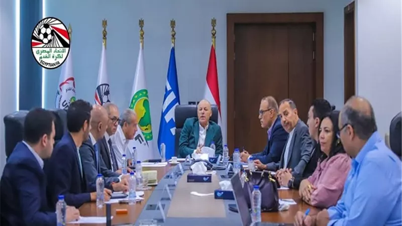 اتحاد الكرة يفتح القيد استثنائياً للنادي الأهلي بسبب مونديال الأندية