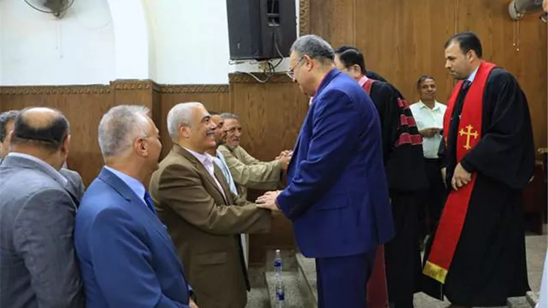 رئيس الإنجيلية يستهل جولته بالمنيا بتنصيب القس ريموند سمعان