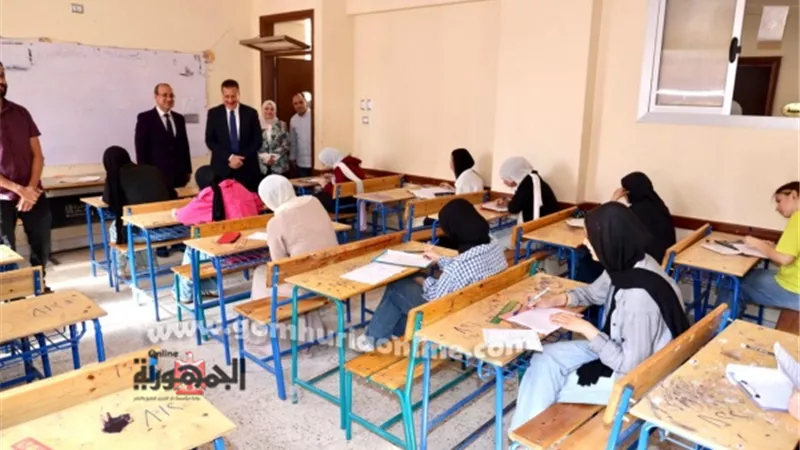 محافظ المنوفية يتفقد لجان امتحانات الشهادة الإعدادية