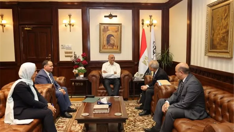 تنمية المشروعات يبدأ المرحلة الثانية للتطوير بالمنيا والإسكندرية