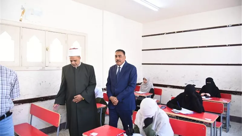 إمتحانات الشهادة الثانوية الأزهرية بمطروح