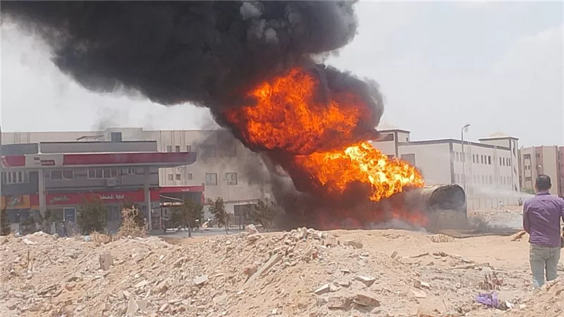 حريق هائل يلتهم محطة وقود بالشرقية