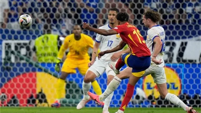يويفا يعلن قائمة أفضل 10 أهداف في دوري أبطال أوروبا