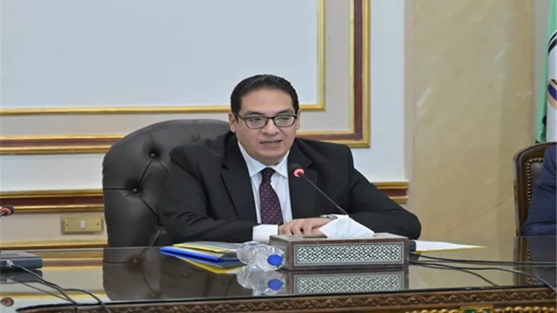 رئيس جامعة القاهرة: تطويرالبنية التحتية والرعاية الصحية بالجامعة