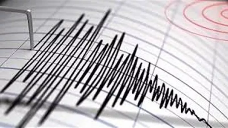 البحوث الفلكية: الزلزال يبعد 500 كم عن العريش.. ومصر لم تدخل حزام الزلازل
