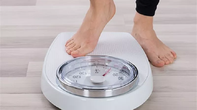 خسارة الوزن بدون أدوية .. مفتاح لصحة أطول في منتصف العمر