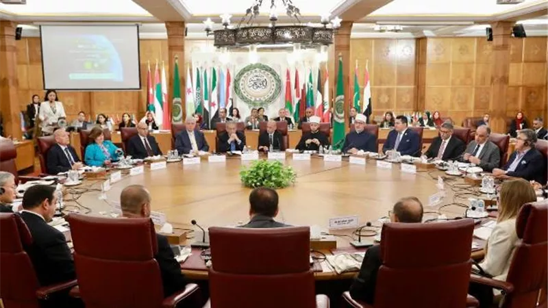 محافظ القاهرة يشهد المؤتمر الدولى الثالث حول المناخ والبيئة