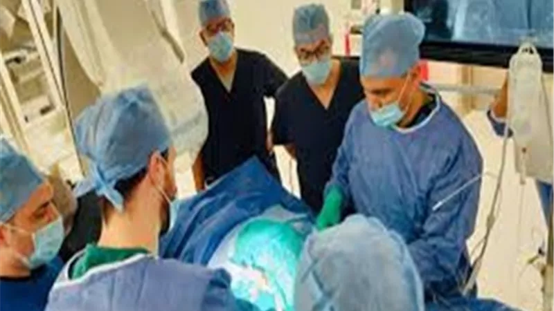 فريق طبى بمستشفى جامعة قناة السويس ينقذ حياة مريض بالقلب