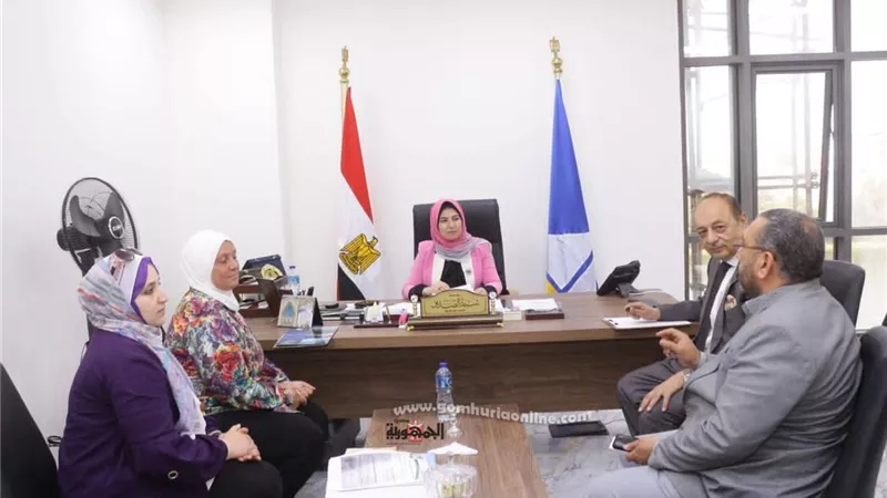نائب محافظ دمياط تطالب بزراعة محاصيل تدعم الإستثمار والصناعة