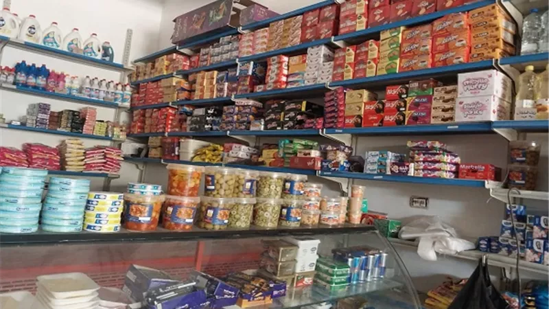 نصف طن دقيق و 200 كيلو حلوى مجهولة المصدر بالاقصر