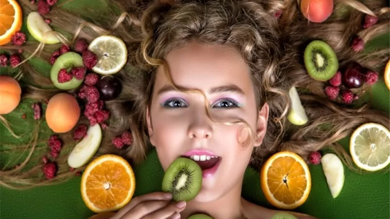 أطعمة طبيعية لتعزيز الكولاجين لبشرة صحية وشابة