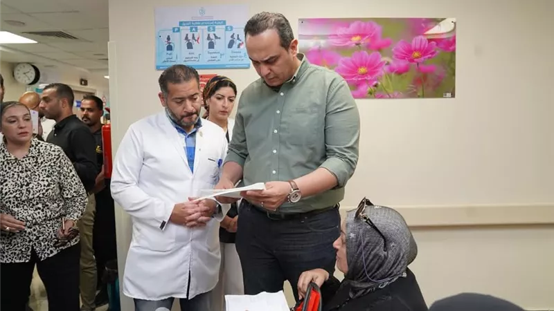 السبكي يتابع سير العمل وتنفيذ خطة التأمين الطبي بمحافظات القناة