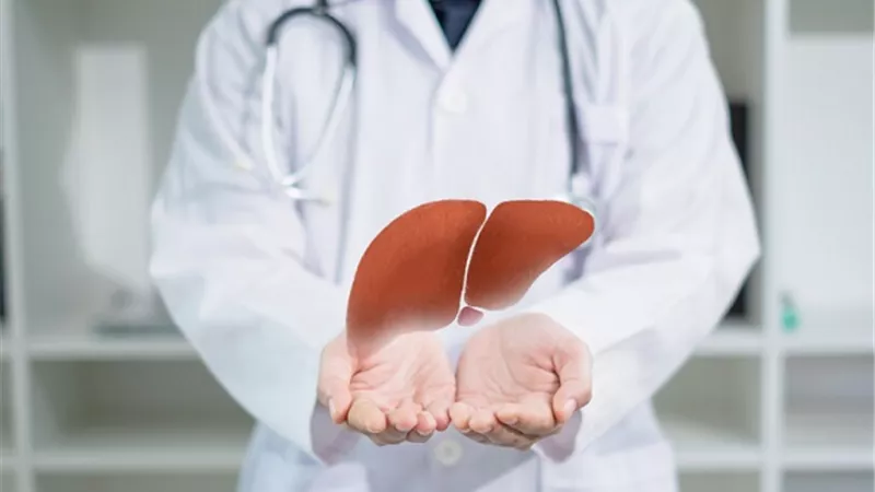 علاج تجريبي جديد يفتح الأمل أمام مرضى تليف الكبد